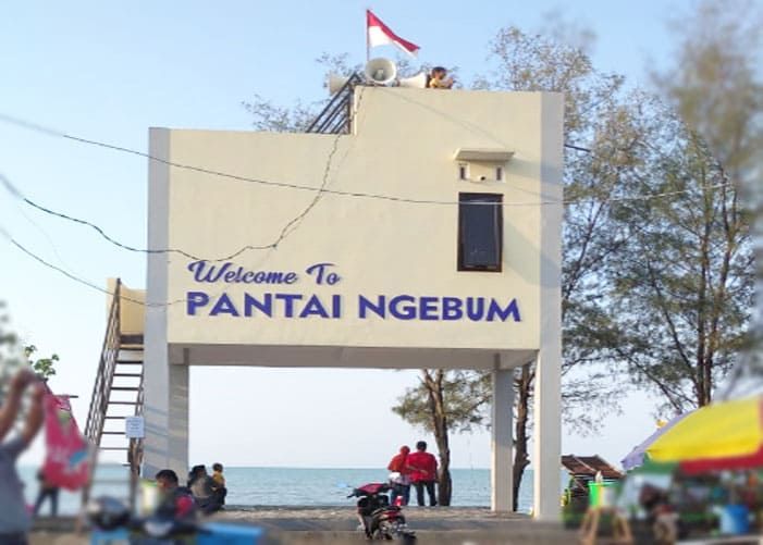 Pantai Ngebum Kendal, Destinasi Liburan Menyegarkan di Jawa Tengah