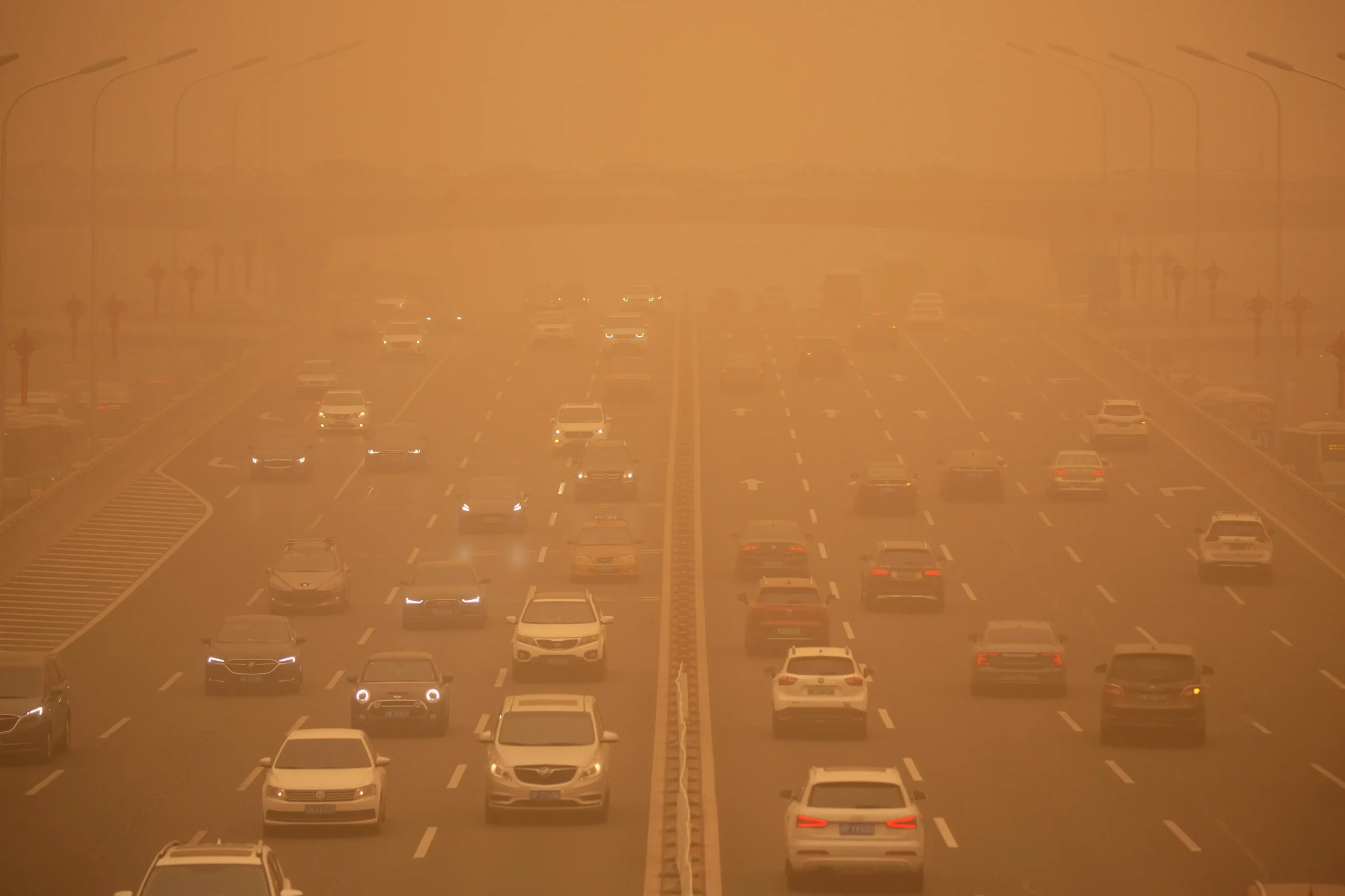 Sandstorms Unleashed: Xinjiang’s Battle with Nature’s Fury